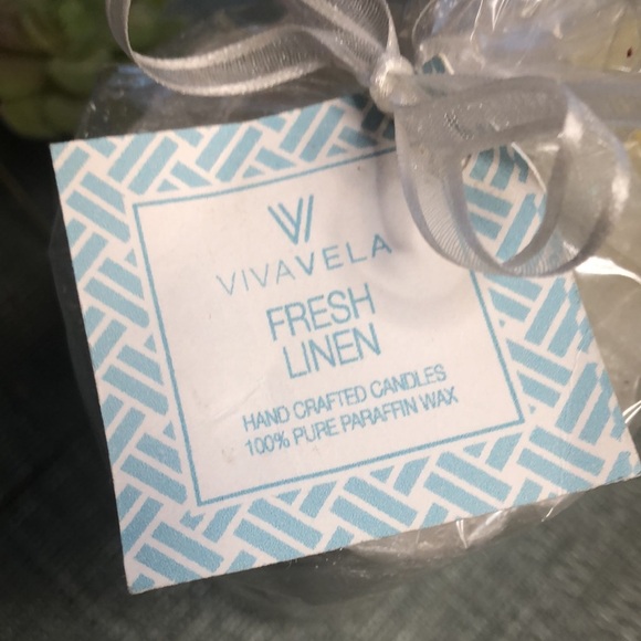 #65a NWOT Fresh Linen Scented Candle - Picture 3 of 13